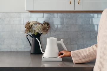 Stagg EKG Pro sähköinen vedenkeitin 0.9 L - Matte white - Fellow