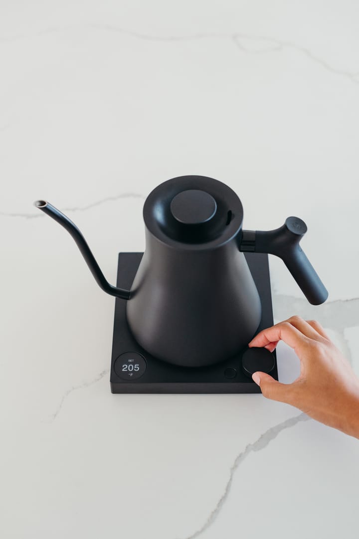 Stagg EKG Pro vedenkeitin säädettävällä lämpötilalla 90 cl, Matte black Fellow