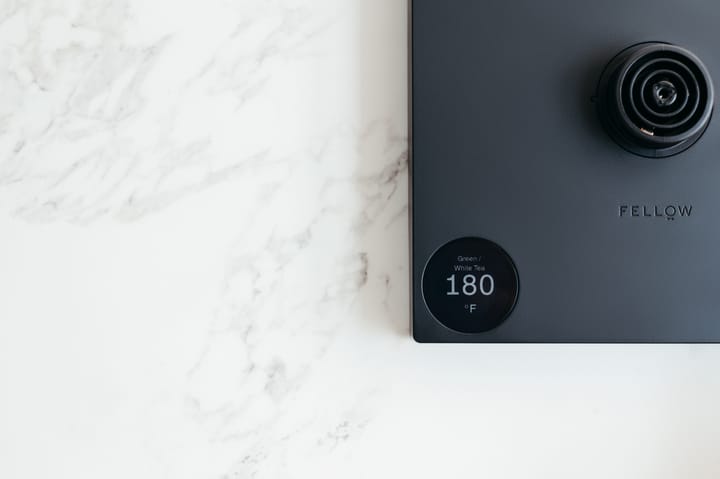Stagg EKG Pro vedenkeitin säädettävällä lämpötilalla 90 cl, Matte black Fellow
