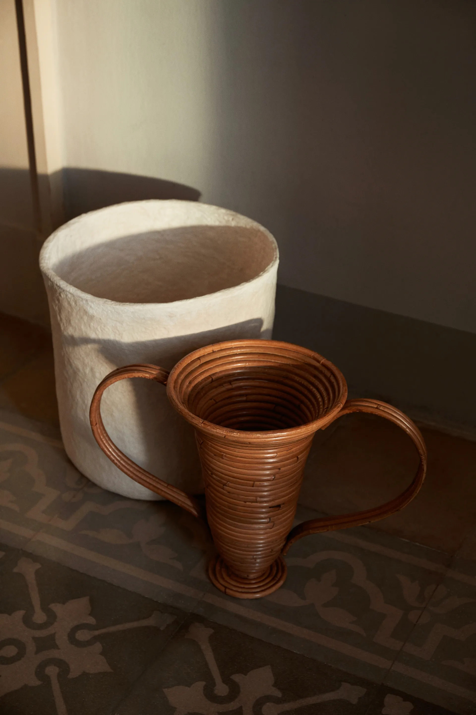 Amphora maljakko small, Natural stained Ferm Living