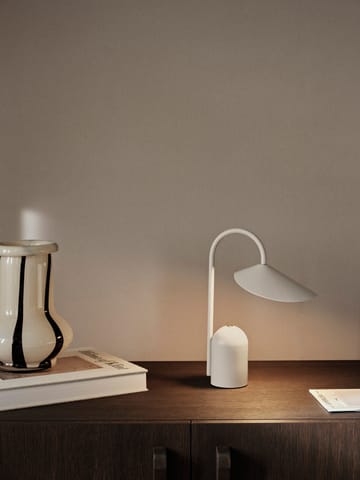 Arum kannettava valaisin - Cashmere - Ferm Living