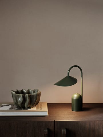 Arum kannettava valaisin - Grass Green - Ferm Living
