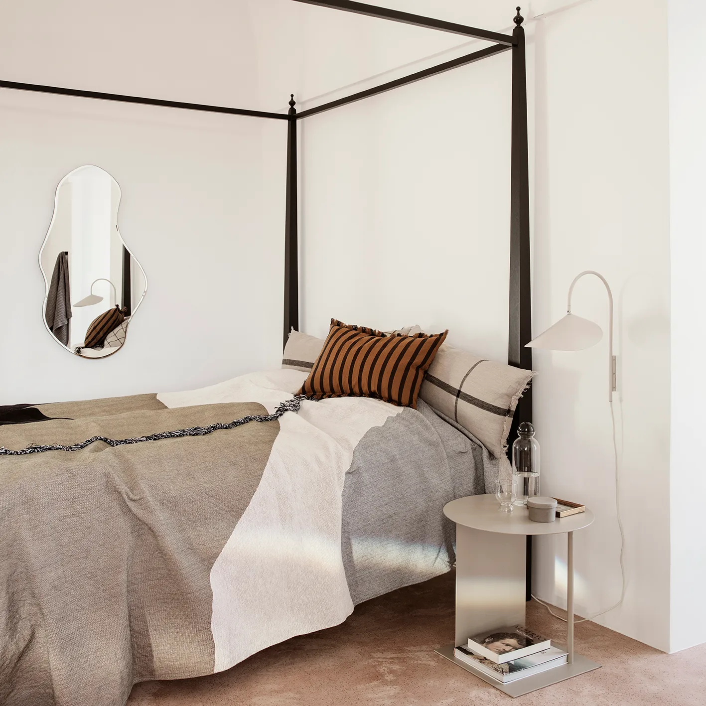 Arum seinävalaisin, Cashmere Ferm Living