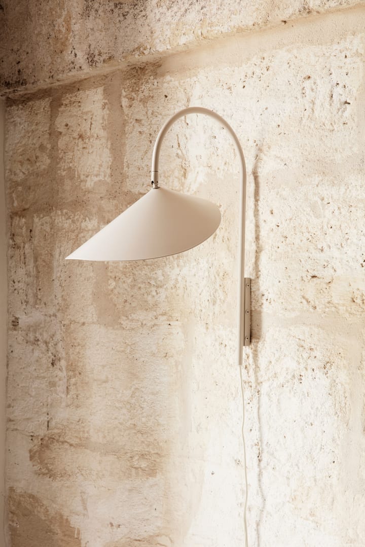 Arum swivel seinävalaisin - Cashmere - ferm LIVING