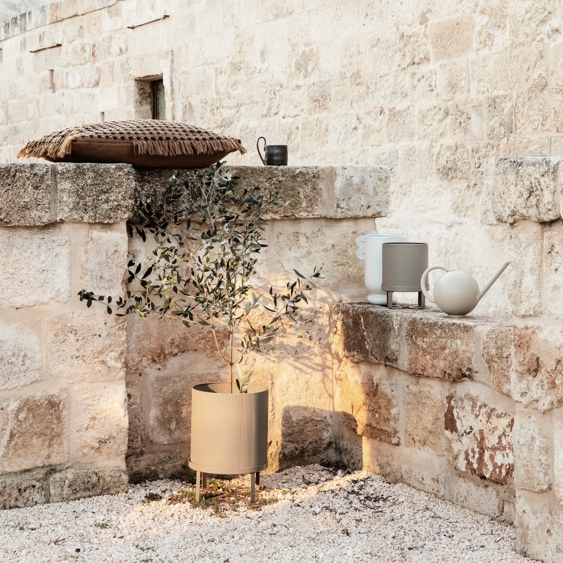 Bau -kukkaruukku pieni Ø18 cm, Cashmere Ferm Living