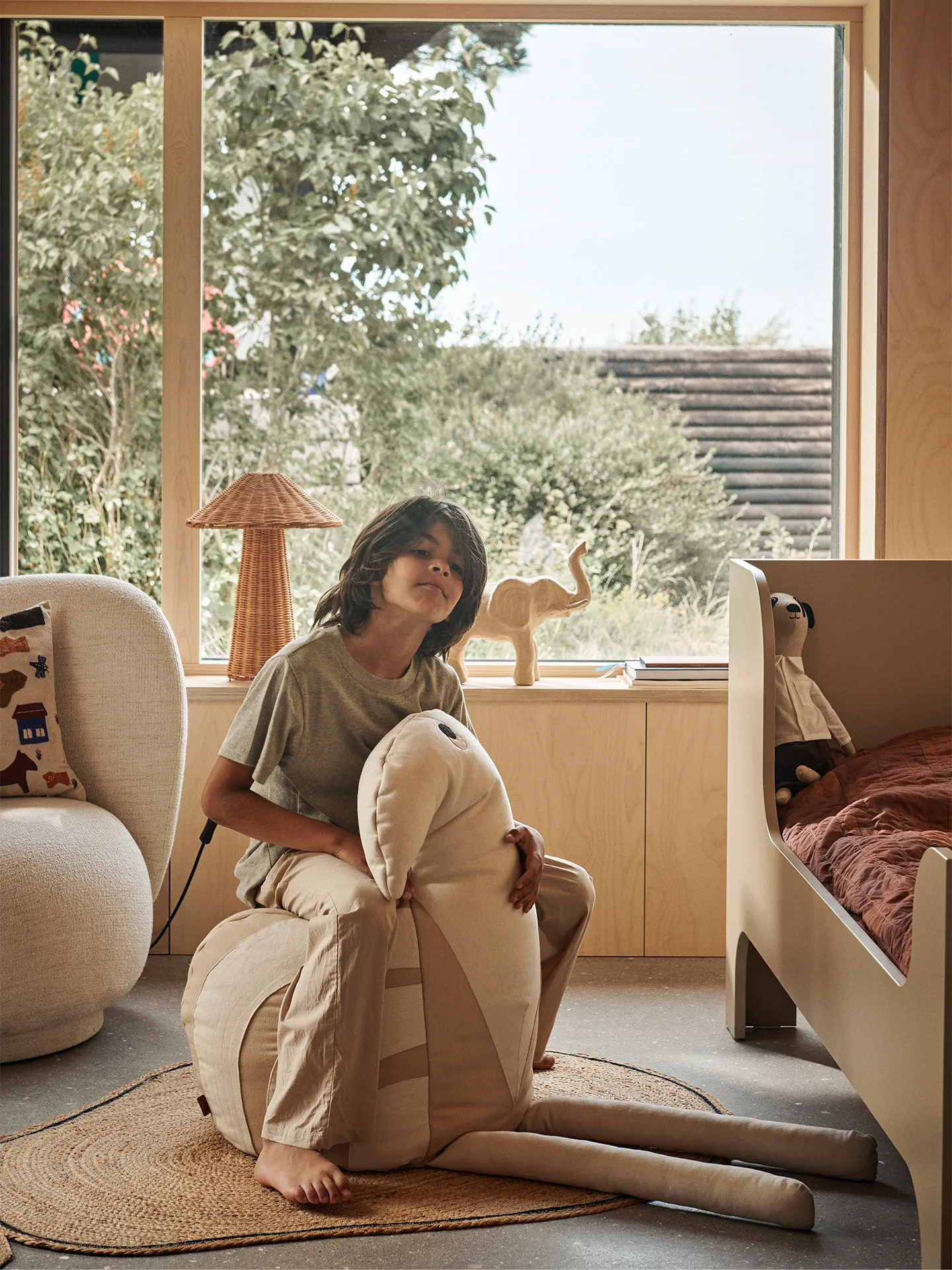 Birdy bean bag, Luonnonvalkoinen Ferm Living