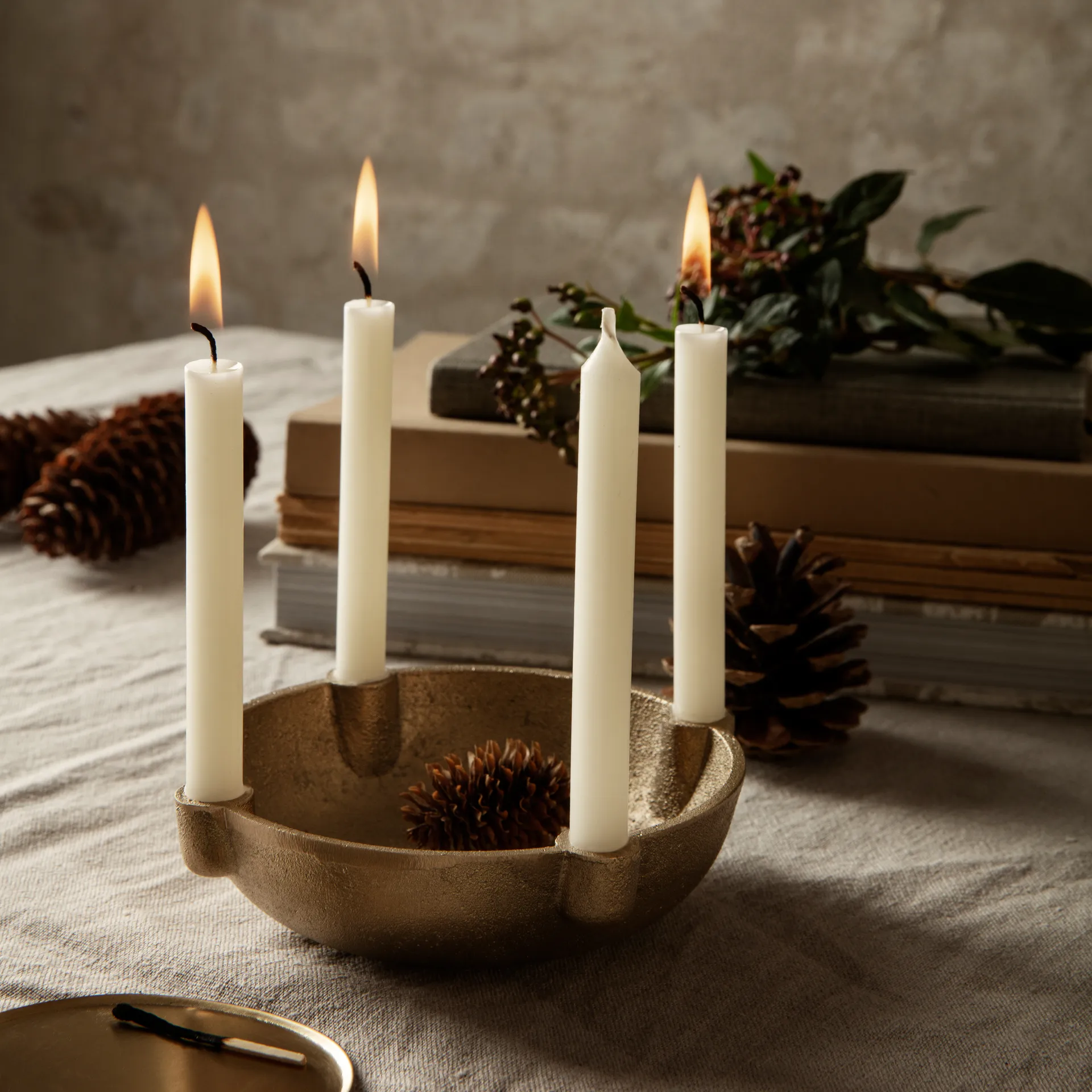 Bowl adventtikynttelikkö, messinki, Brass Ferm Living
