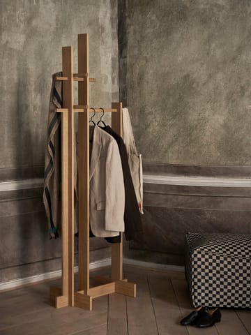 Bridge Clothes Stand vaateteline - Öljytty tammi - Ferm Living