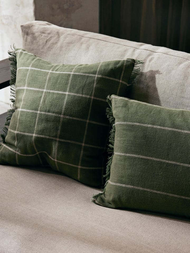 Calm tyynynpäällinen 50x50 cm - Oliivi-vaaleanbeige - ferm LIVING