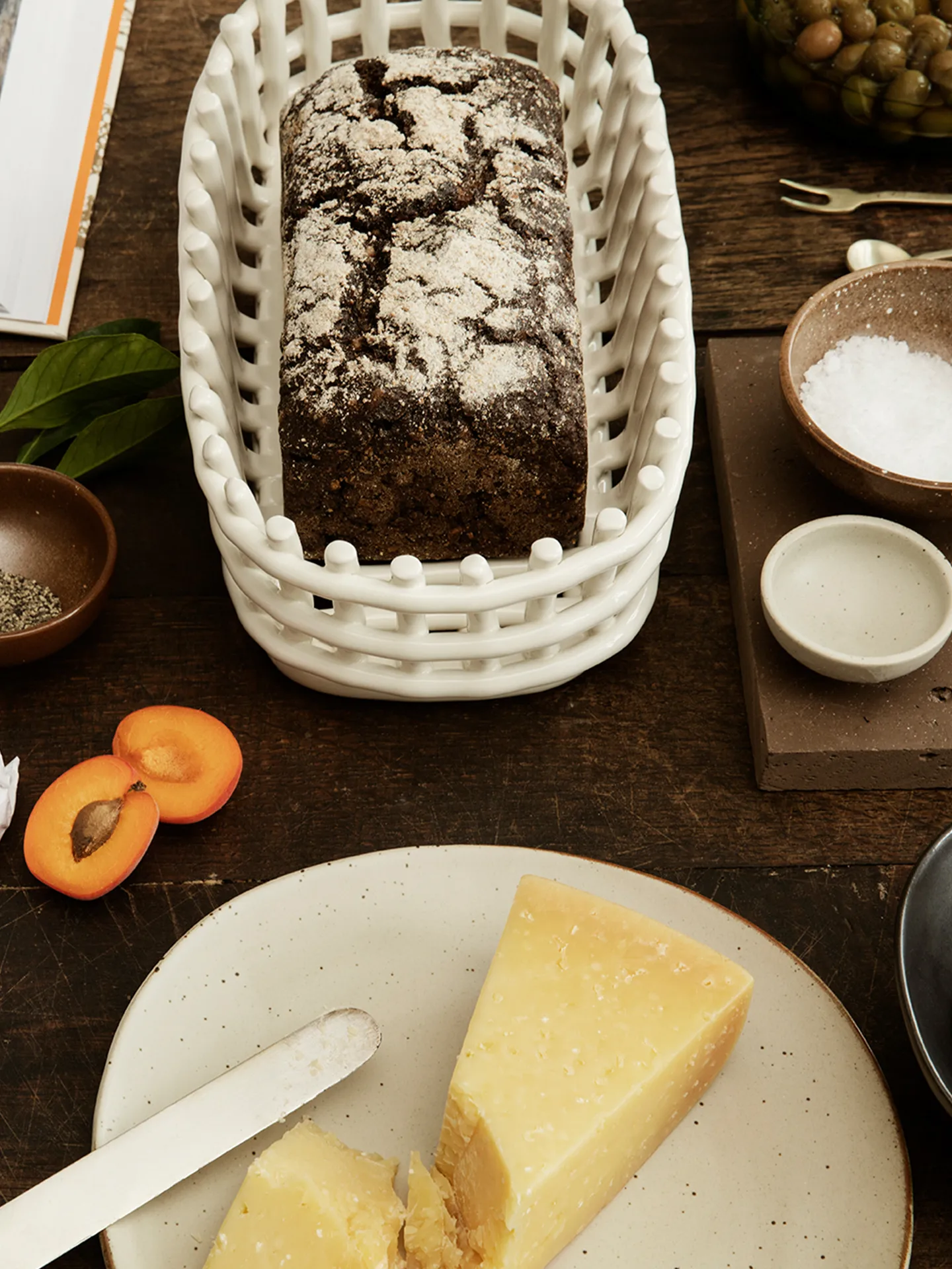 Ceramic letitetty kori soikea 15x30 cm, Off white Ferm Living