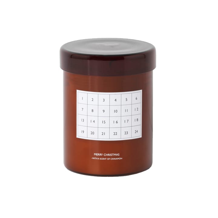 Christmas Calendar -tuoksukynttilä - Punaruskea - Ferm LIVING