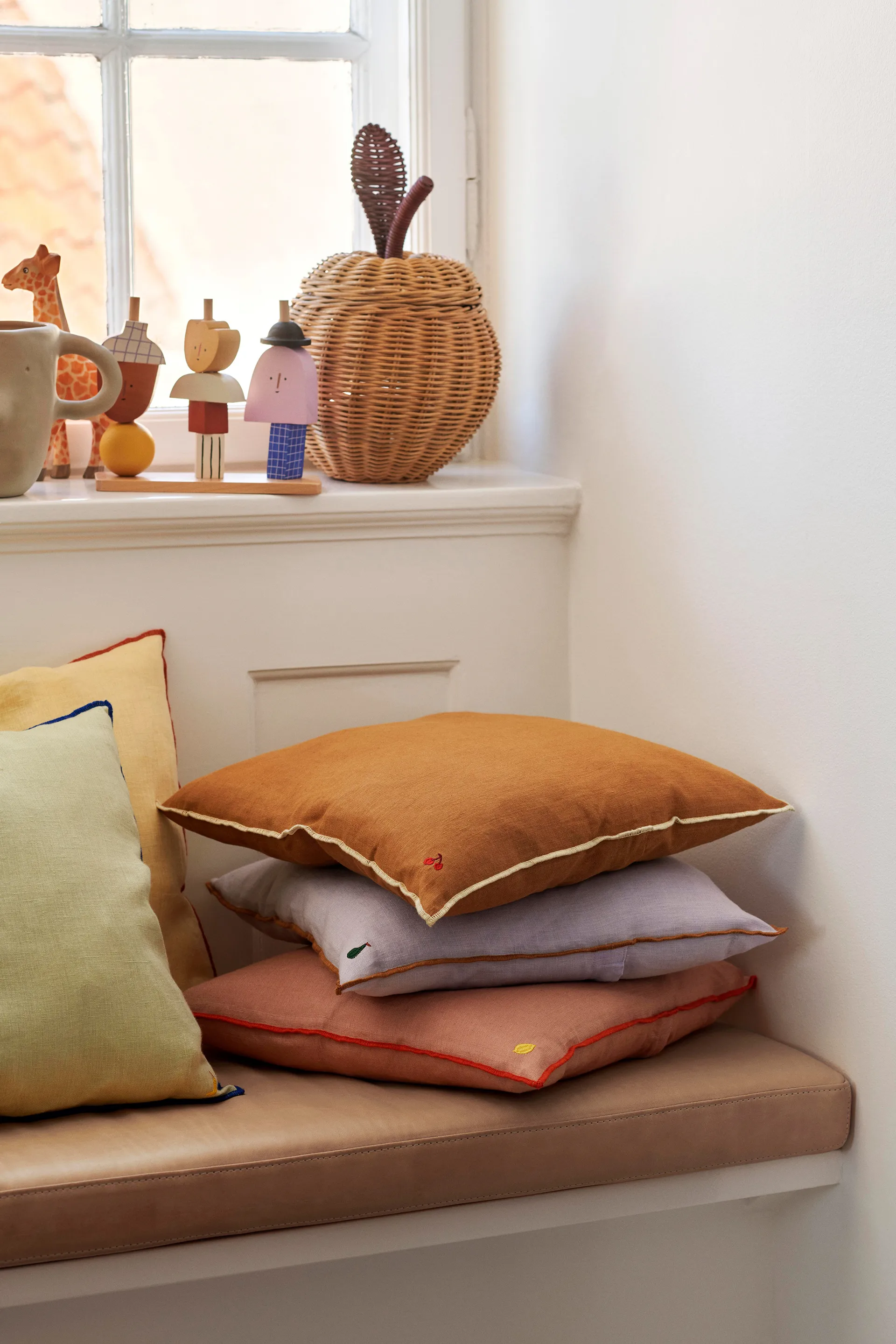 Contrast linen -tyyny 40 x 40 cm, Minttu Ferm Living