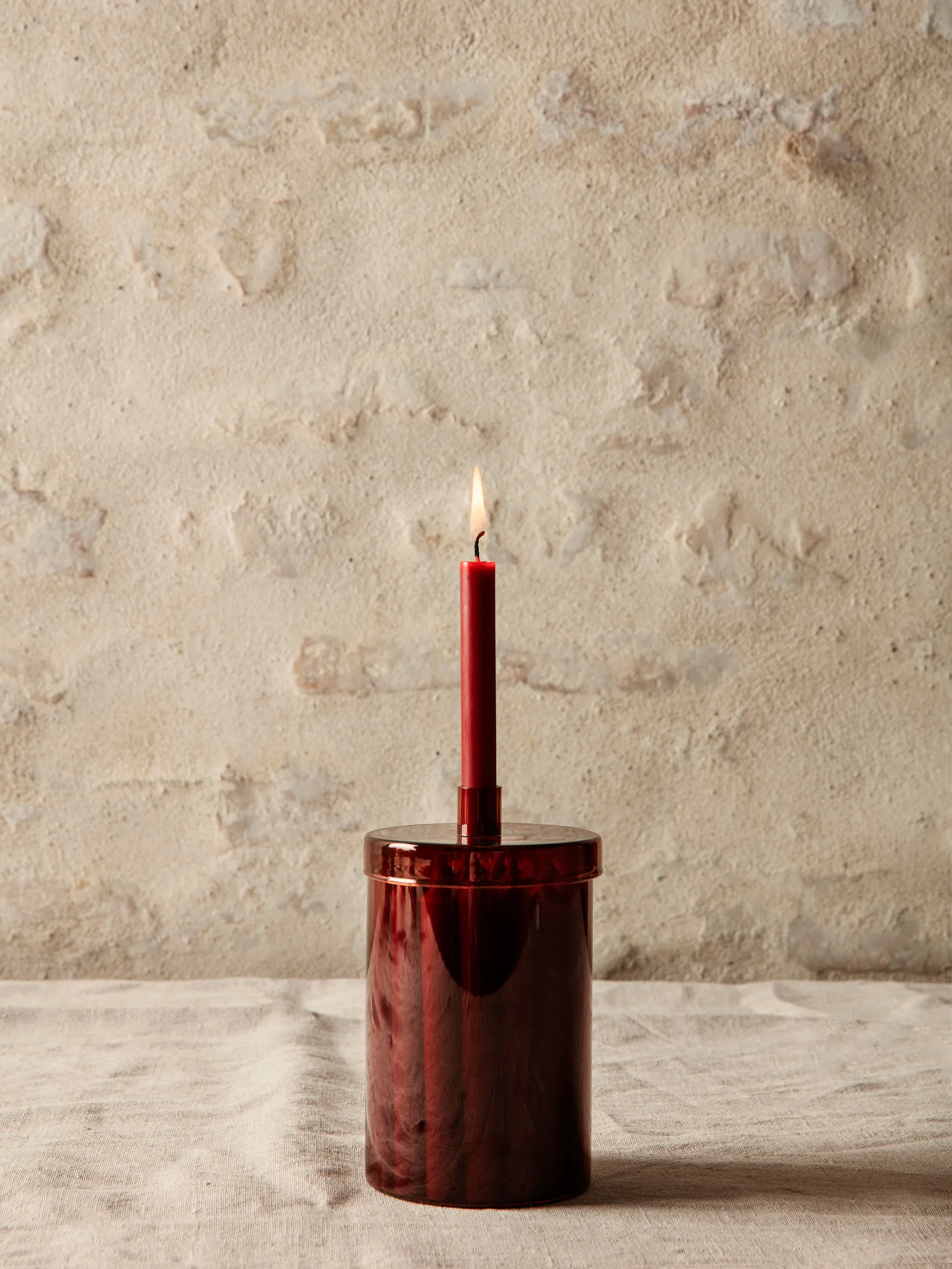 Countdown to Christmas -lasipurkki 24 kynttilällä, Tummanpunainen Ferm Living