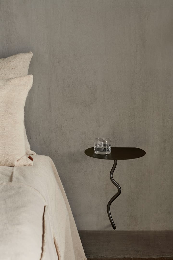 Curvature seinäpöytä, Black Brass Ferm Living