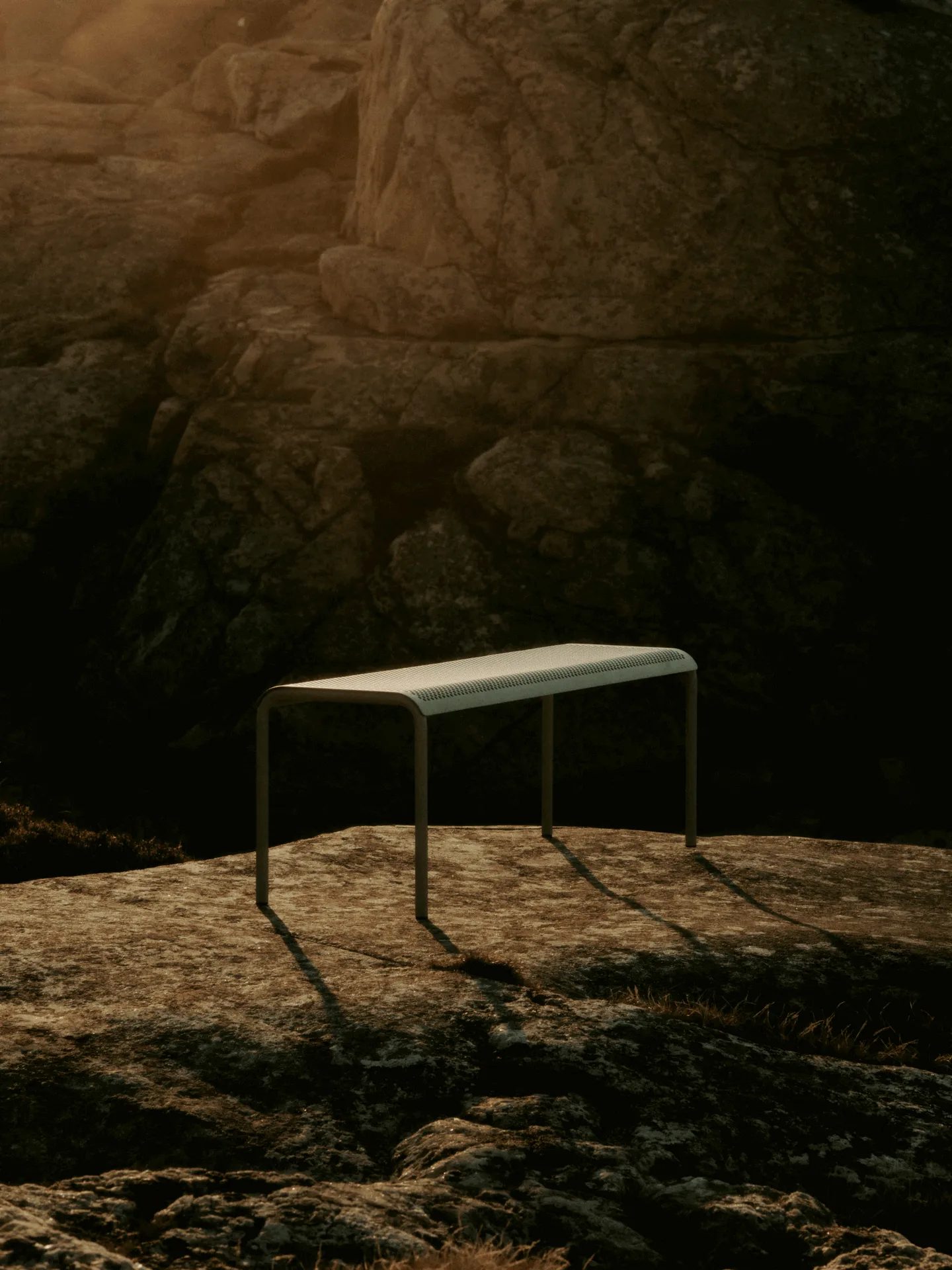 Dapple penkki 45x130x39,8 cm, Tea green. Ferm Living