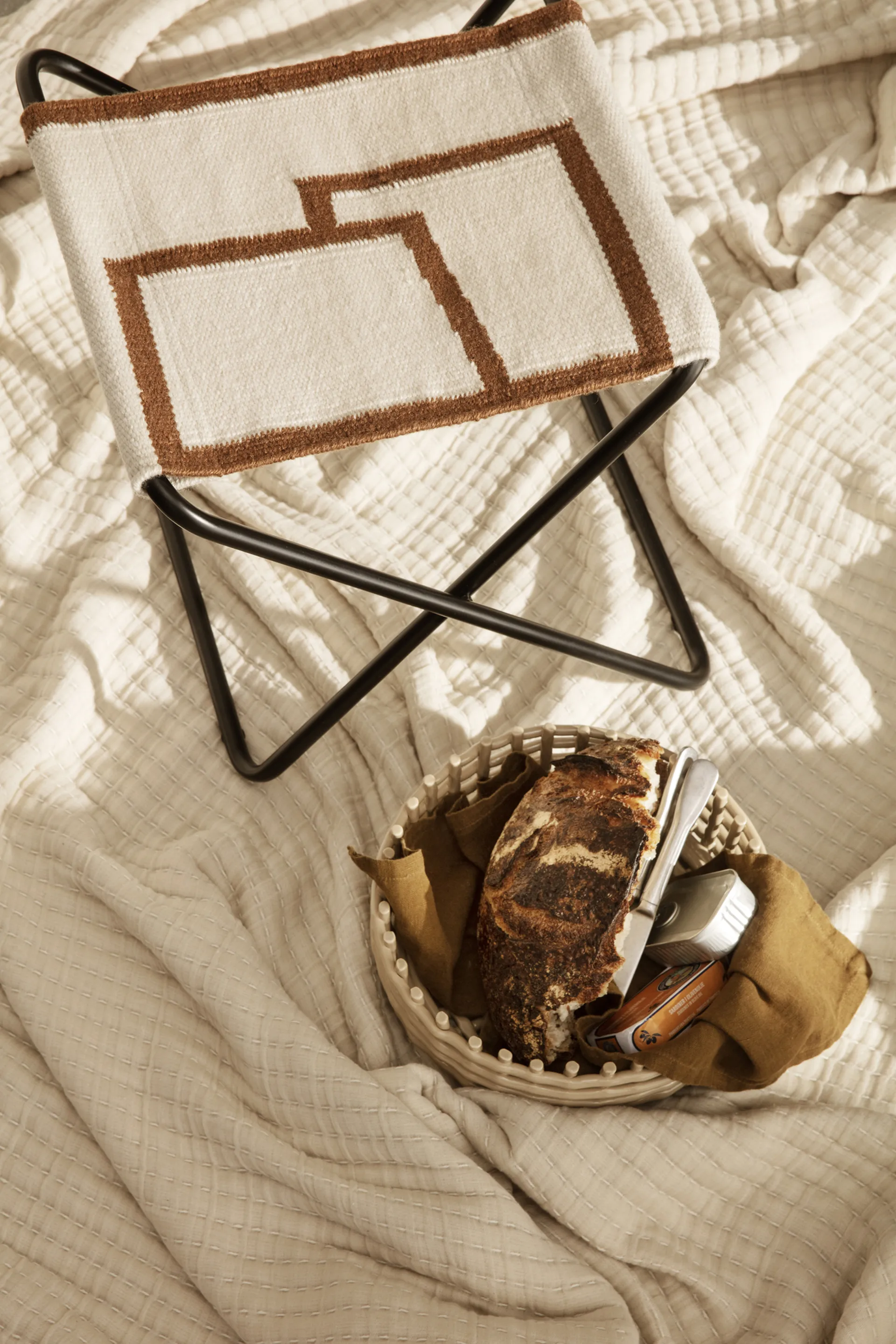 Daze päiväpeitto 240 x 250 cm, Beige Ferm Living