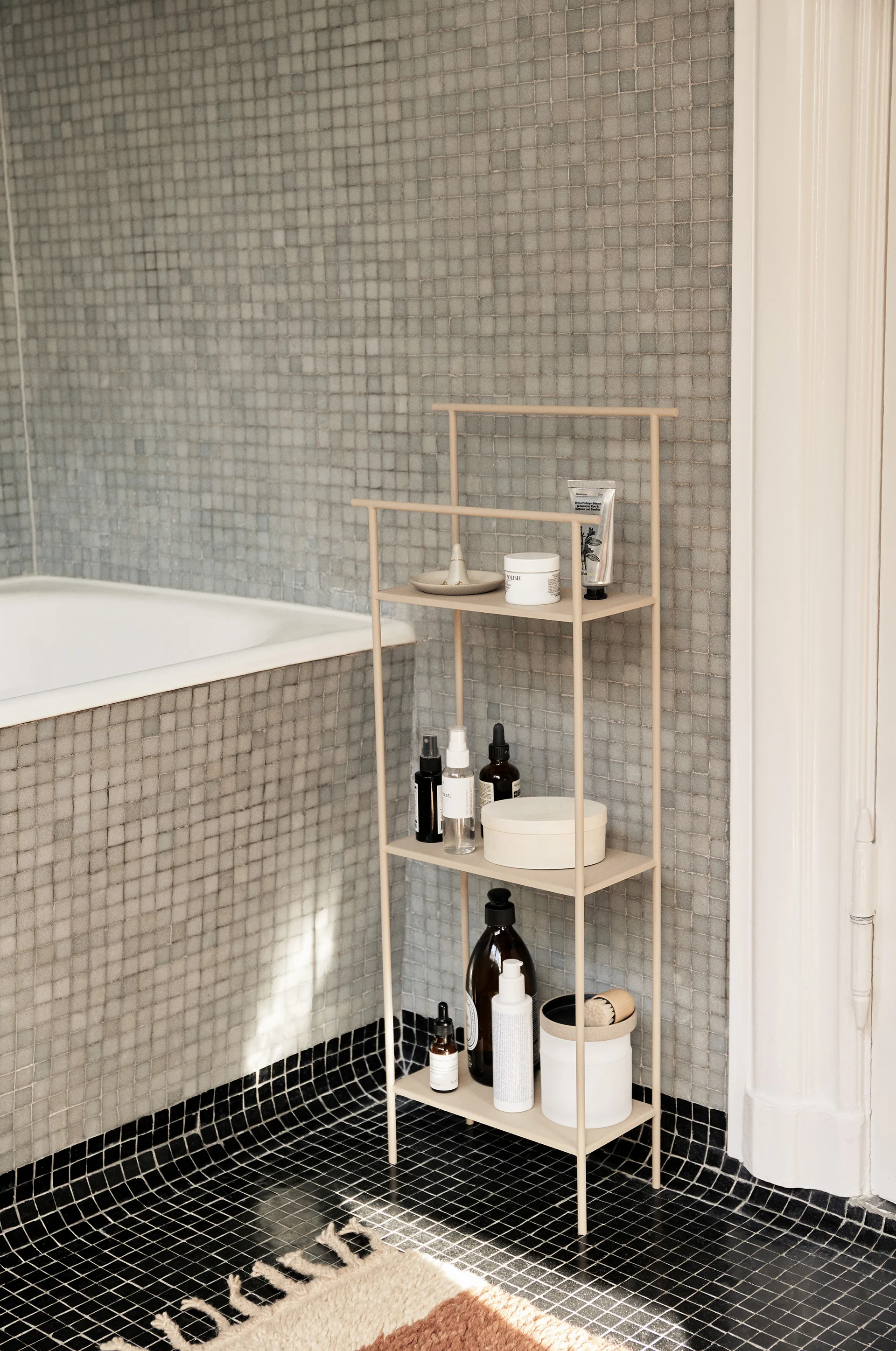 Dora hylly 30x79 cm, Cashmere Ferm Living