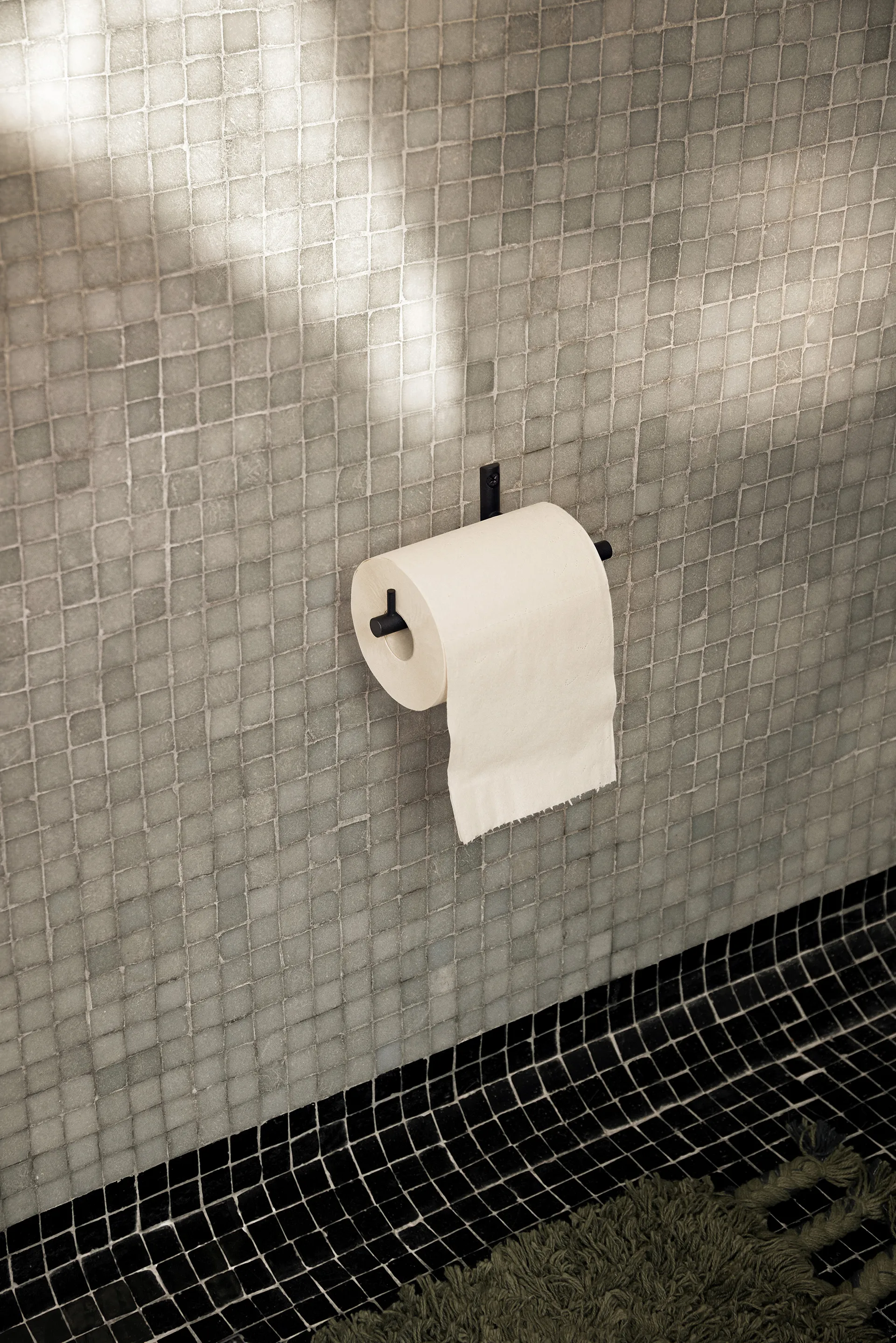 Dora wc-paperiteline, Black Ferm Living