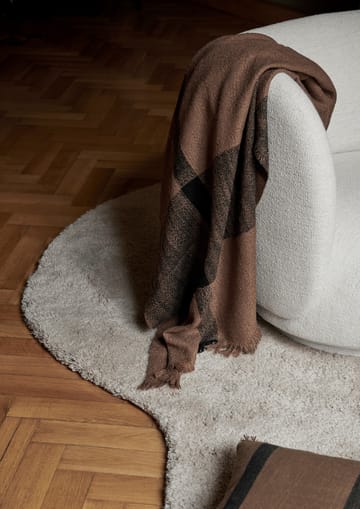 Dry villapeite 120 x 180 cm - Sugar Kelp/Black - Ferm Living