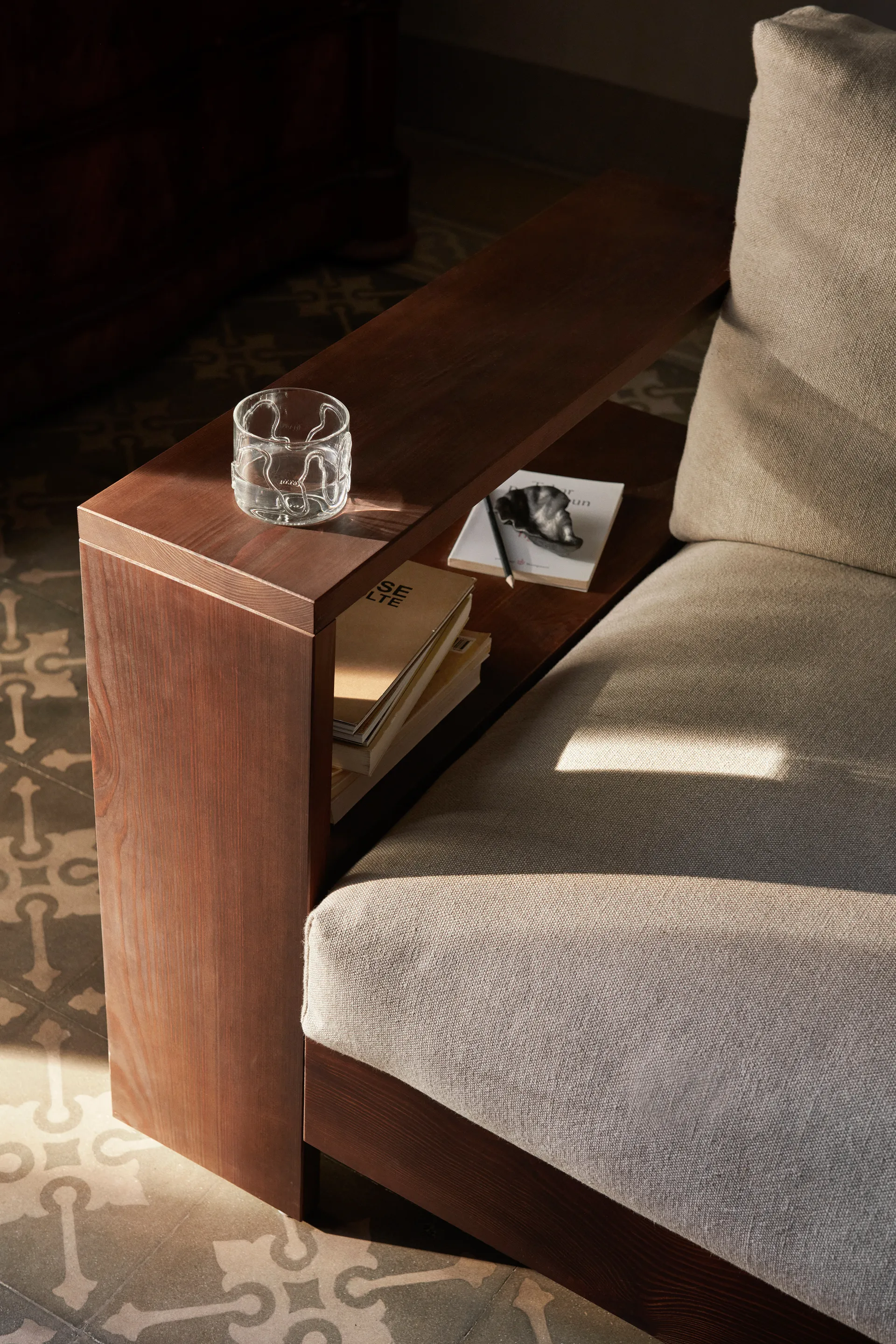 Edre sohva classic linen, Dark Stained-Natural Ferm Living