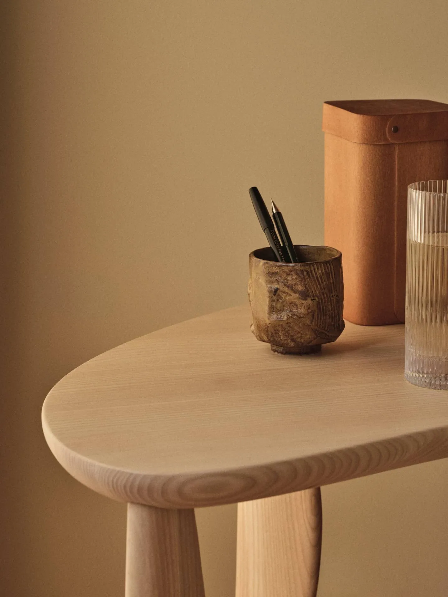 Feve kirjoituspöytä 60x117 cm, Natural ash Ferm Living