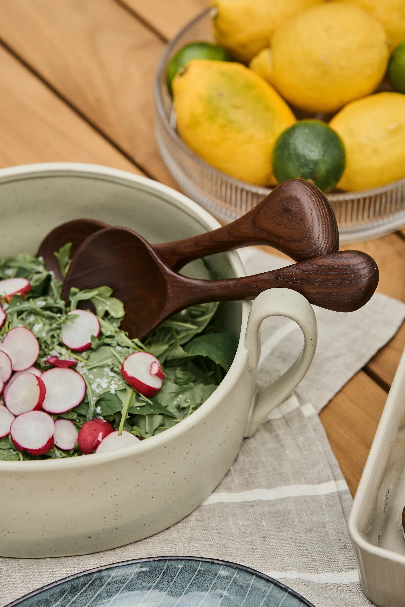 Flow Centrepiece -kulho, Off-white speckle Ferm Living