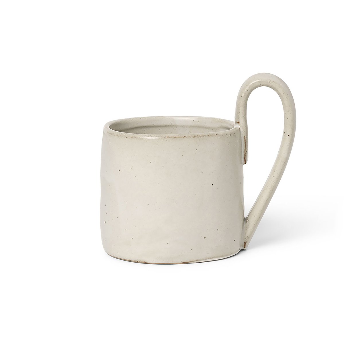 Ferm Living Flow muki 36 cl Off-white speckle | Skandinaavinen Sisustus | Kahvikupit | Valkoinen