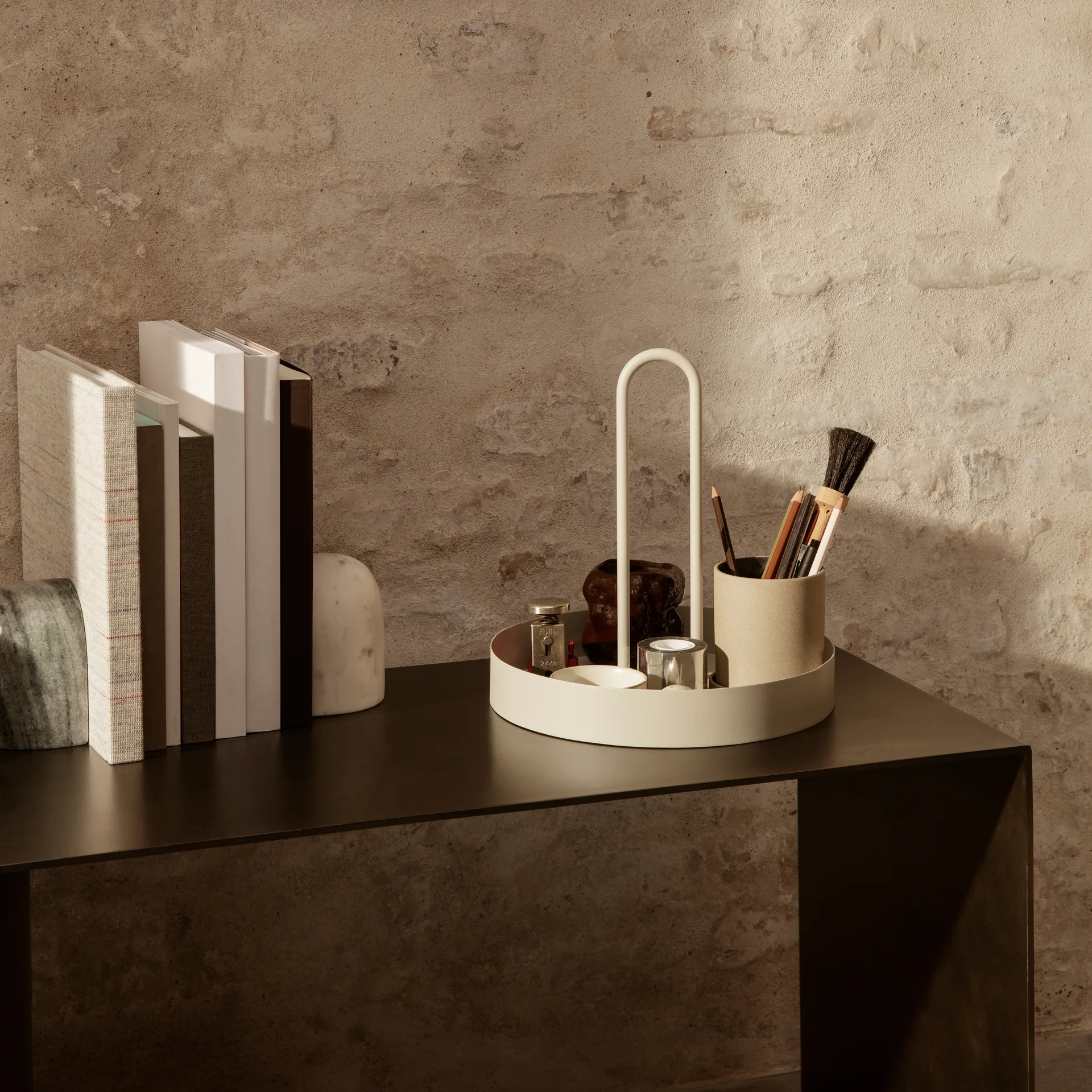 Grib Tray -tarjotin, Cashmere Ferm Living