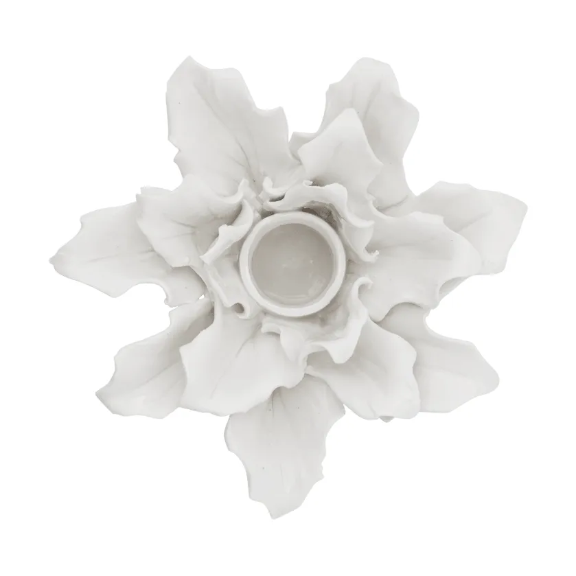 Holly Leaf kynttilänjalka, off-white Ferm Living