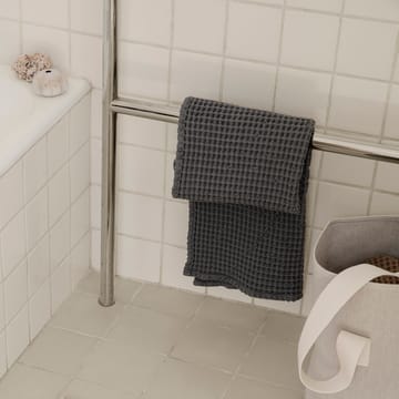 Käsipyyhe luomupuuvillaa, harmaa - 50 x 100 cm - Ferm Living