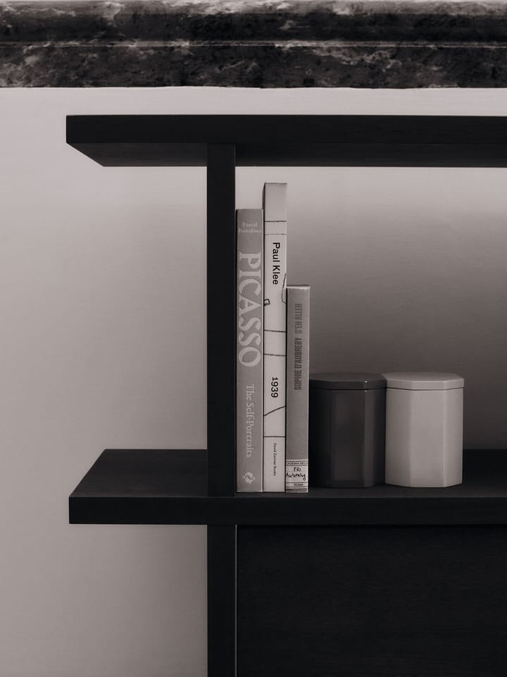 Kona kirjahyllyn kaappiinserti, Dark Stained Ferm Living