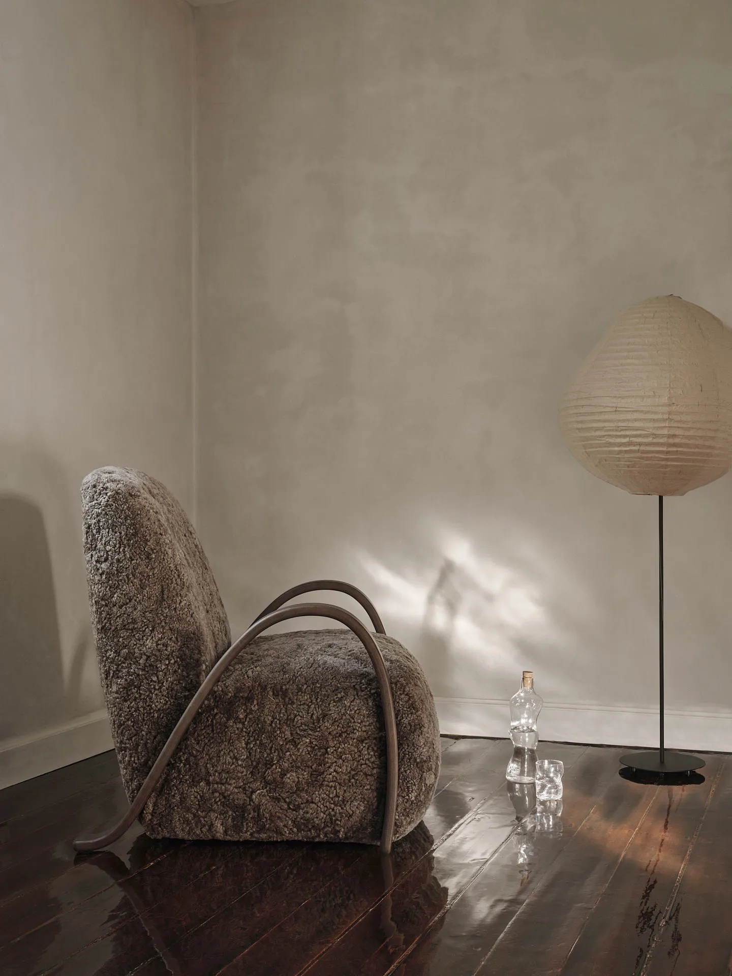 Kurbis lattiavalaisin high, Natural-black Ferm Living