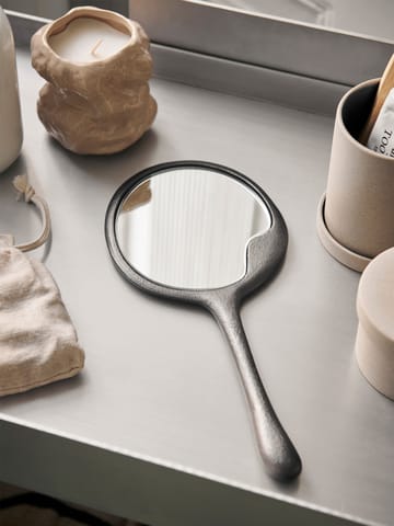 Lava käsipeili - Mustaksi hapettunut alumiini - Ferm Living