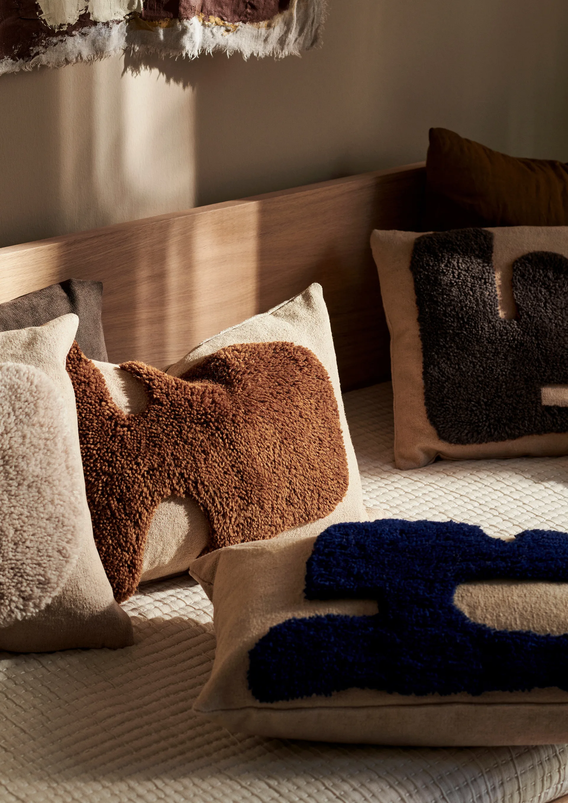 Lay suorakulmainen tyyny 40 x 60 cm, Sand / Bright Blue Ferm Living