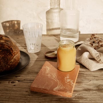 Merge aluslautanen keramiikka - Terracotta - Ferm Living