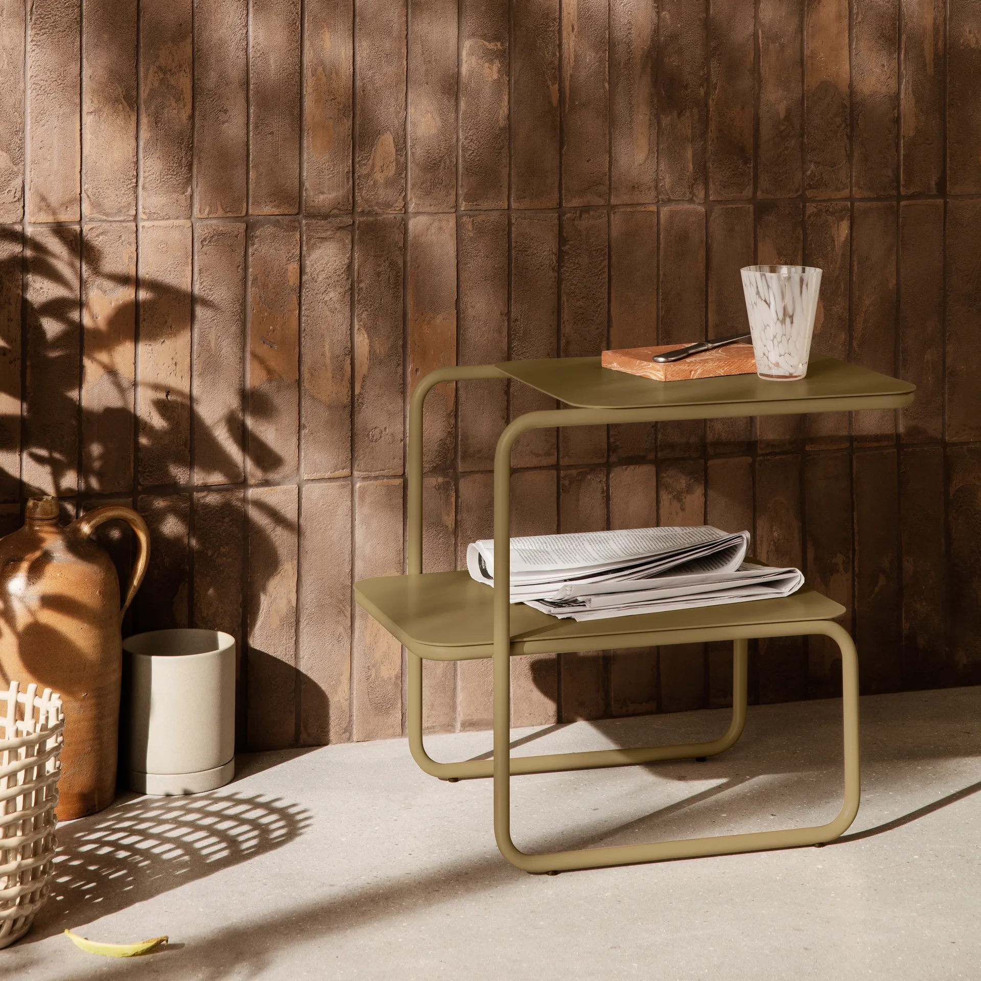 Merge aluslautanen keramiikka, Terracotta Ferm Living