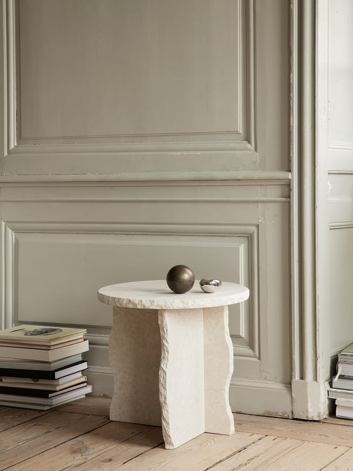 Mineral Sculptural pöytä Ø52 cm, Bianco Curia Ferm Living