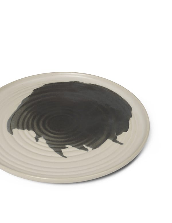 Omhu lautanen ⌀26,5 cm - off white-charcoal - ferm LIVING