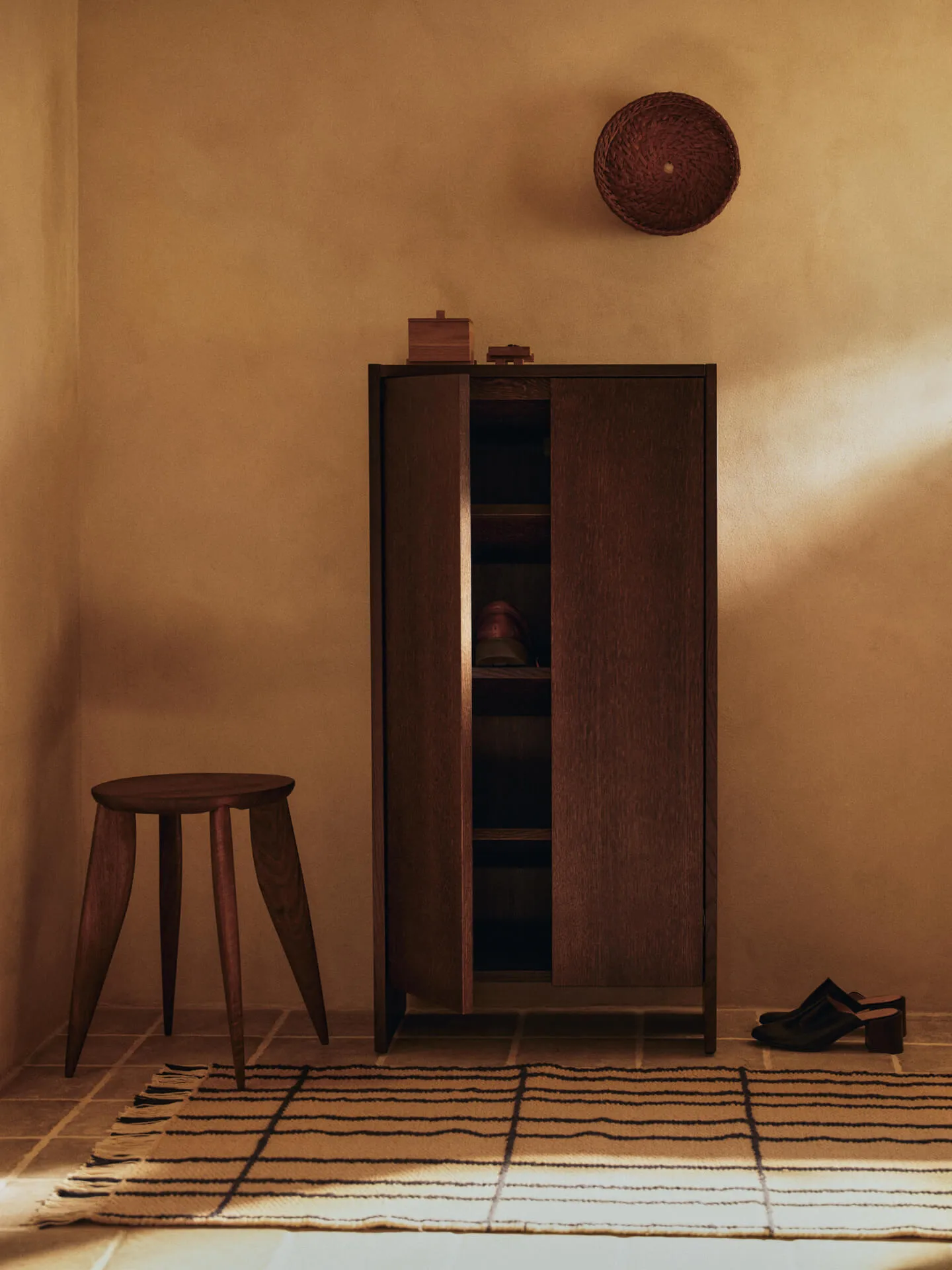 Parcel kaappi, Dark stained oak, 55x30x110 cm Ferm Living