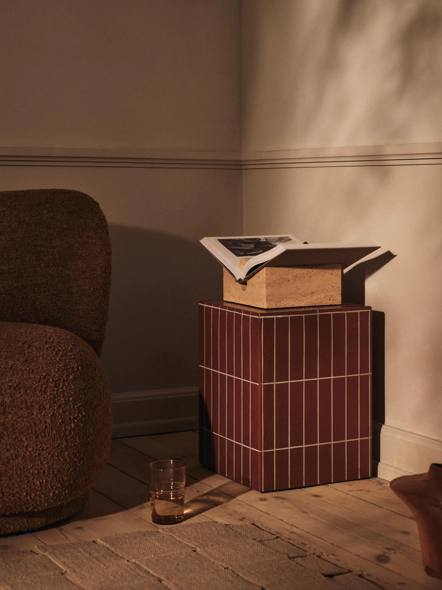 Pillar sivupöytä, Ruskea, 32×32×42 cm Ferm Living