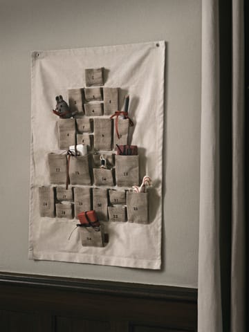 Pine joulukalenteri - Mini, 50 x 69 cm - Ferm Living
