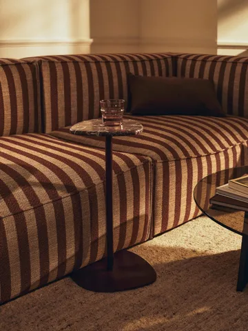 Plyo sivupöytä - Dark grape - Ferm Living