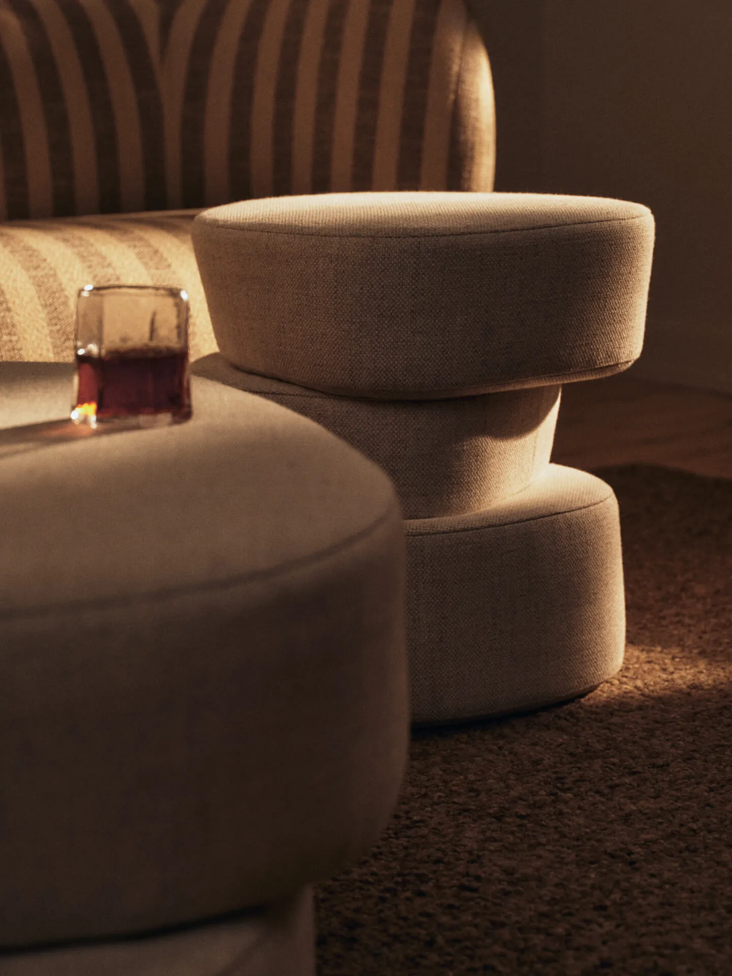 Plyo staple istuinrahi, Murrettu valkoinen Ferm Living