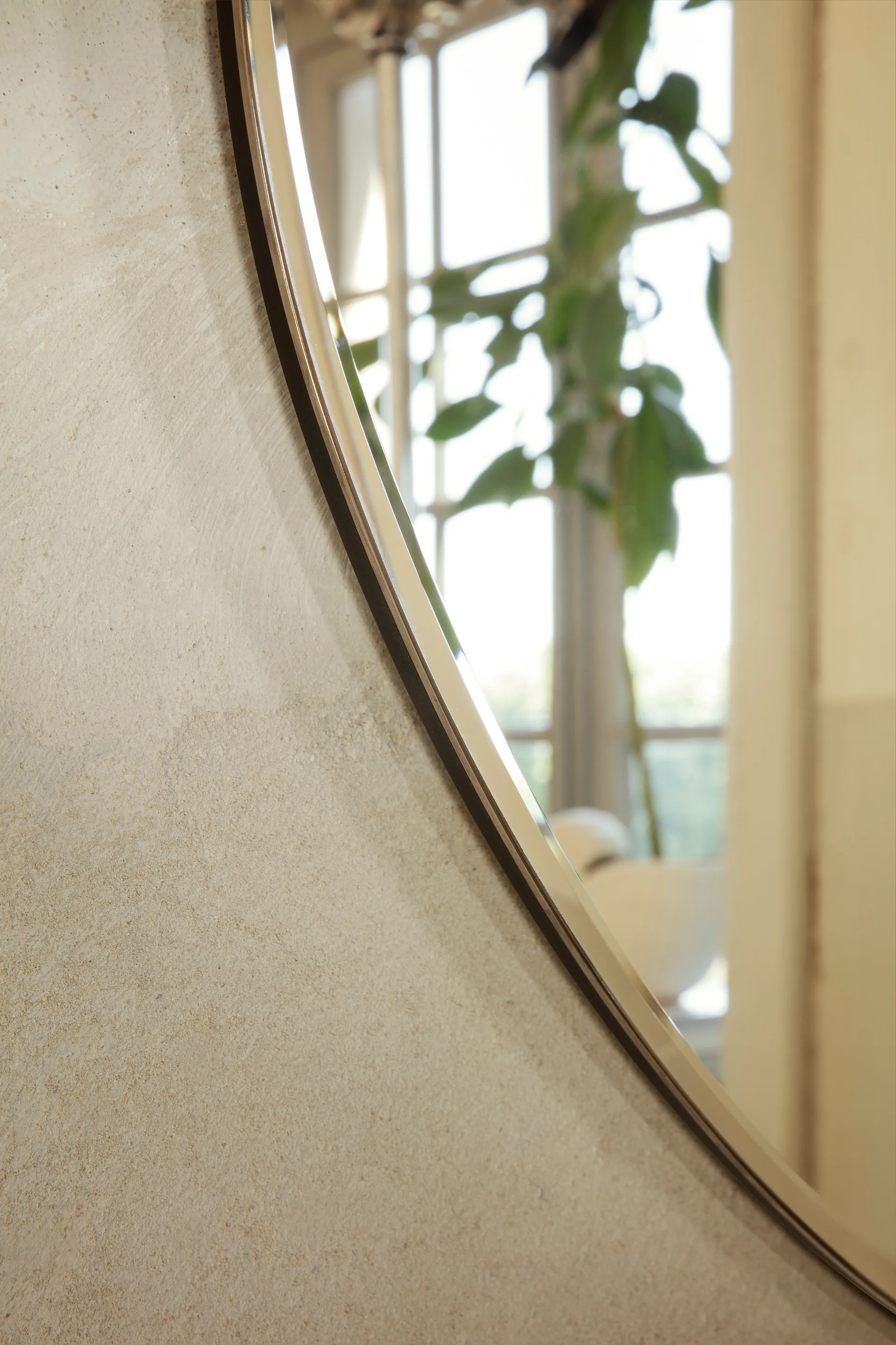 Pond peili large, Dark chrome Ferm Living