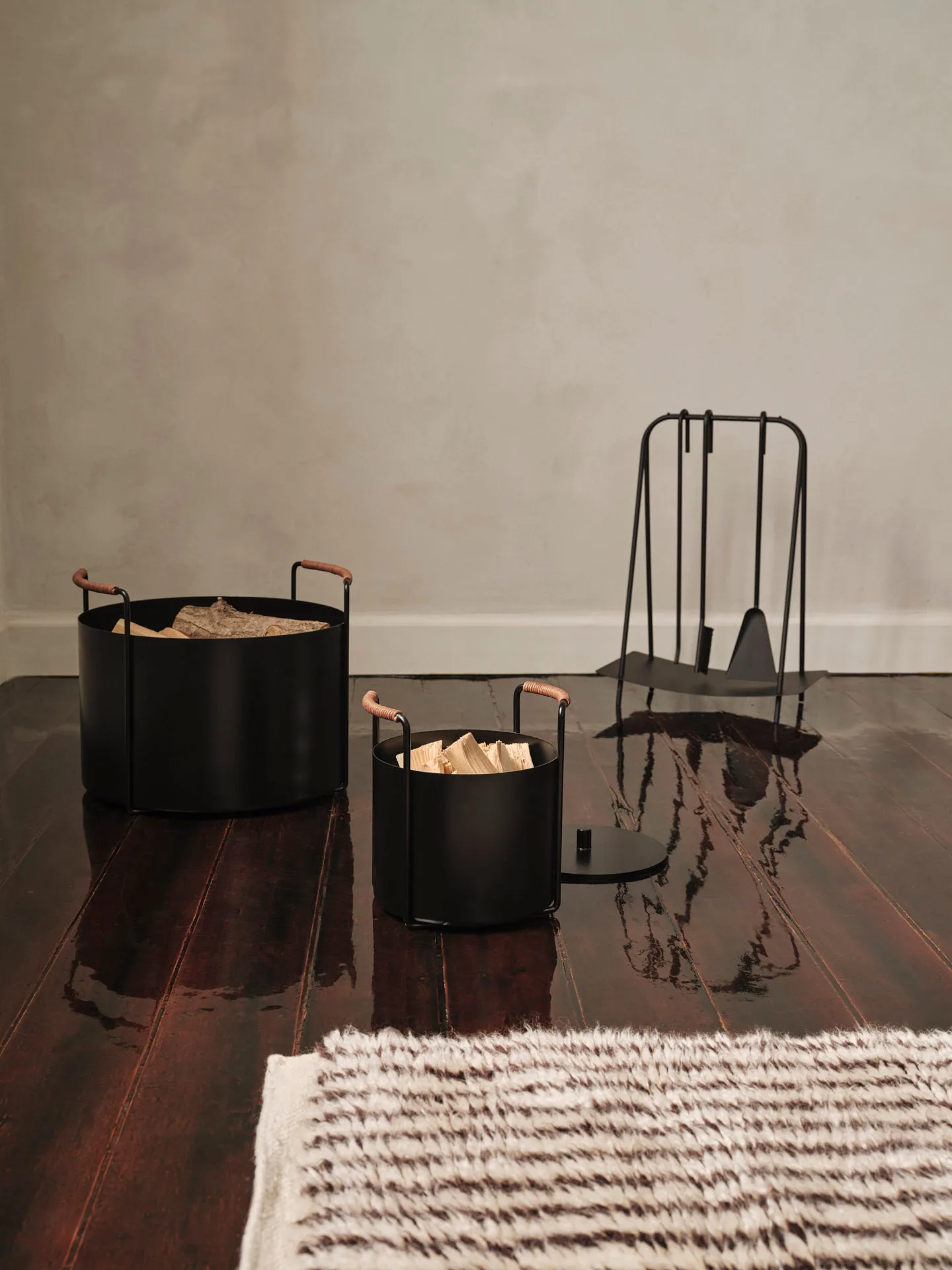 Port puukori, 42x40x32,4 cm, Black Ferm Living