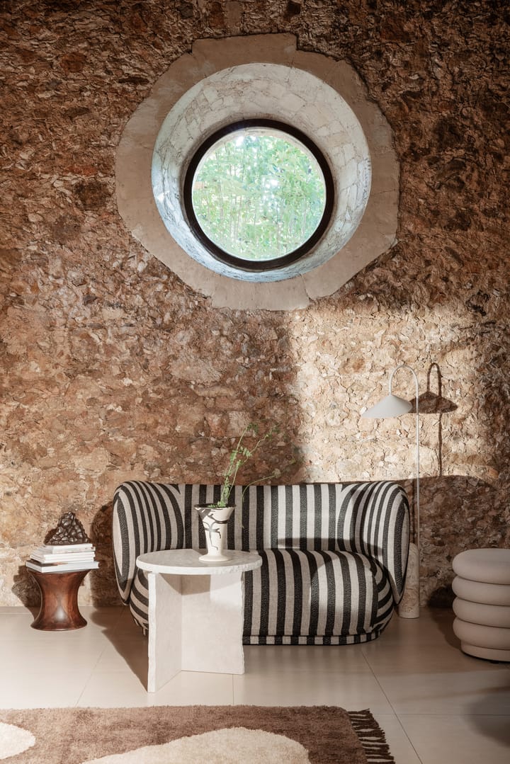 Rico 2-istuttava sohva, Louisiana sand black Ferm Living