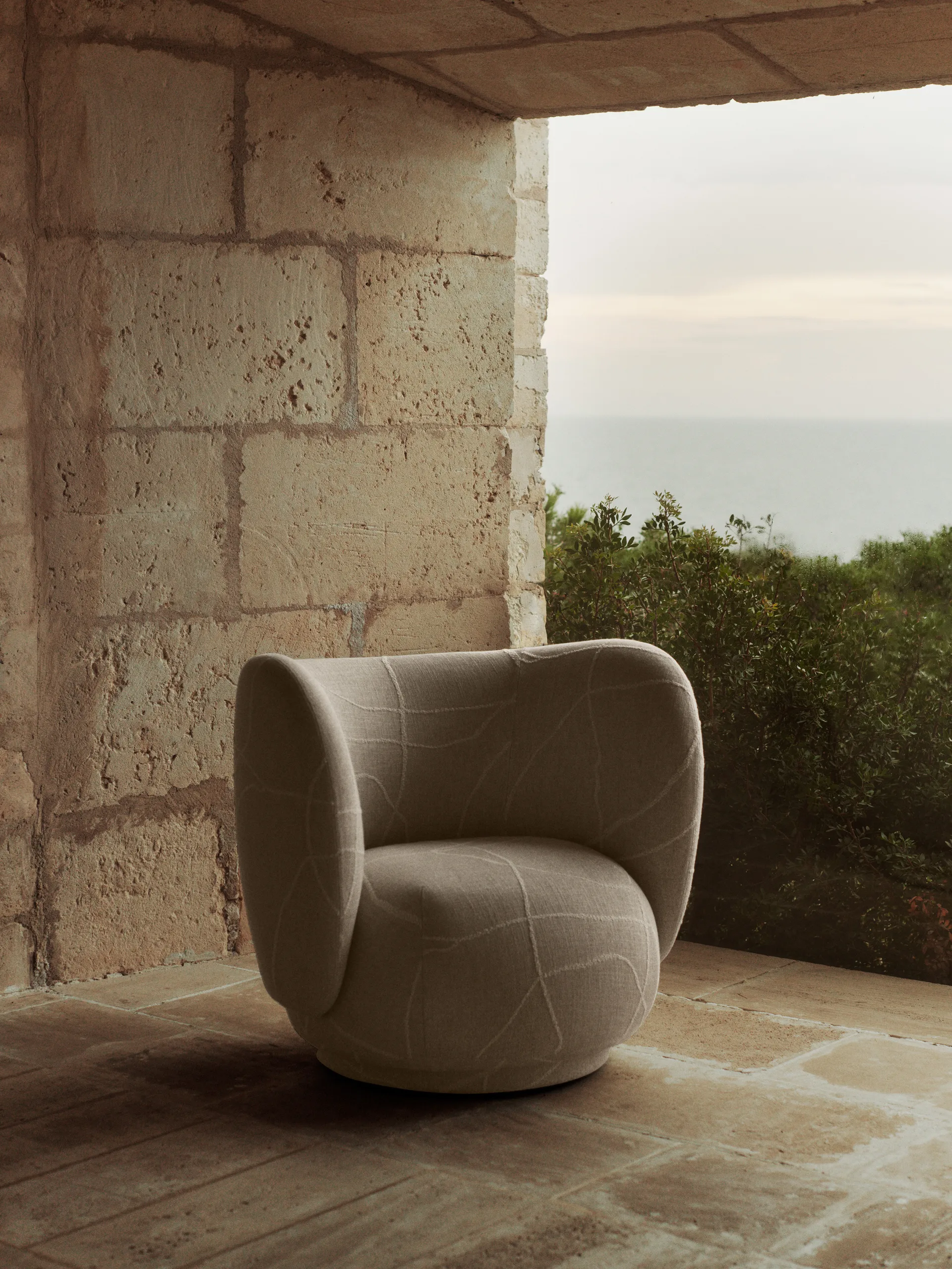 Rico lounge chair -nojatuoli, Can Lis Ferm Living