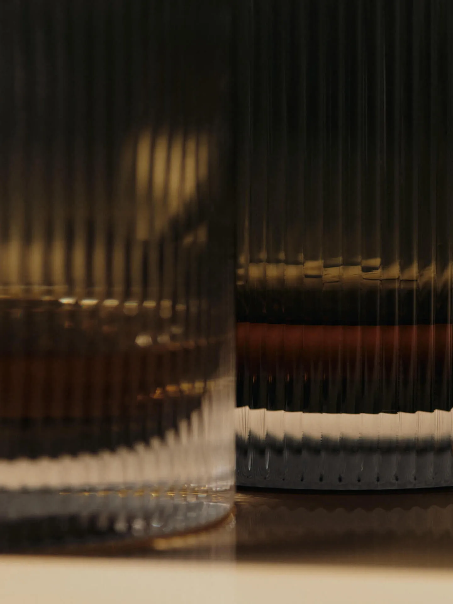 Ripple tumbler lasi 25 cl 2-pack, Savutettu harmaa Ferm Living