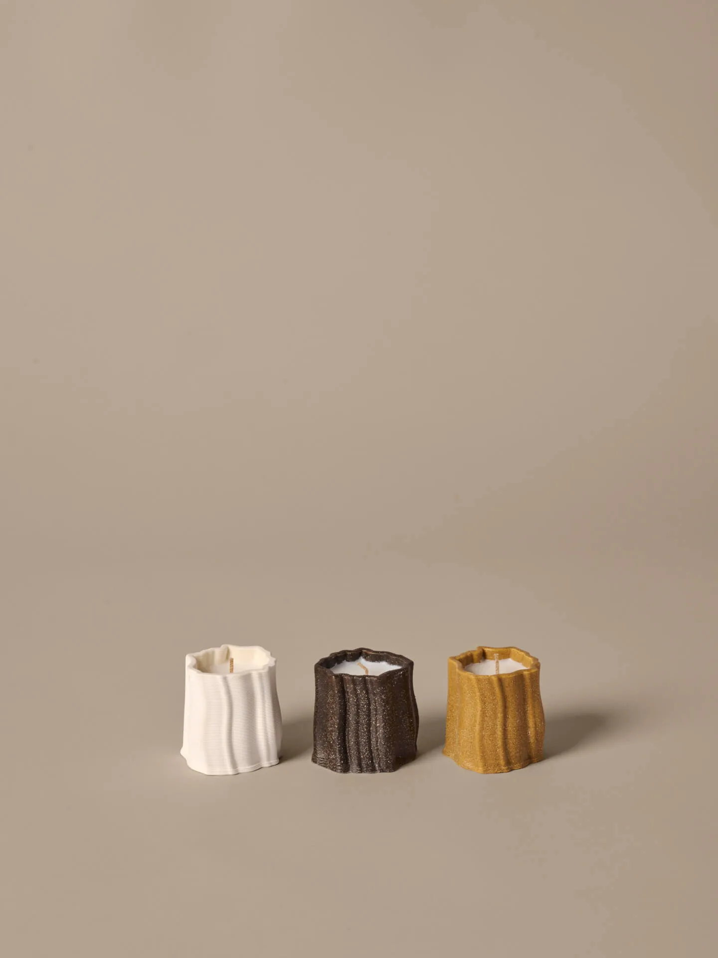 Rylith tuoksukynttilä 13 h 3 osaa, Viikuna, sitruunaruoho, kamomilla Ferm Living