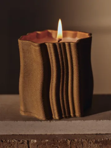 Rylith tuoksukynttilä 53 h - Sitruunaruoho - Ferm Living